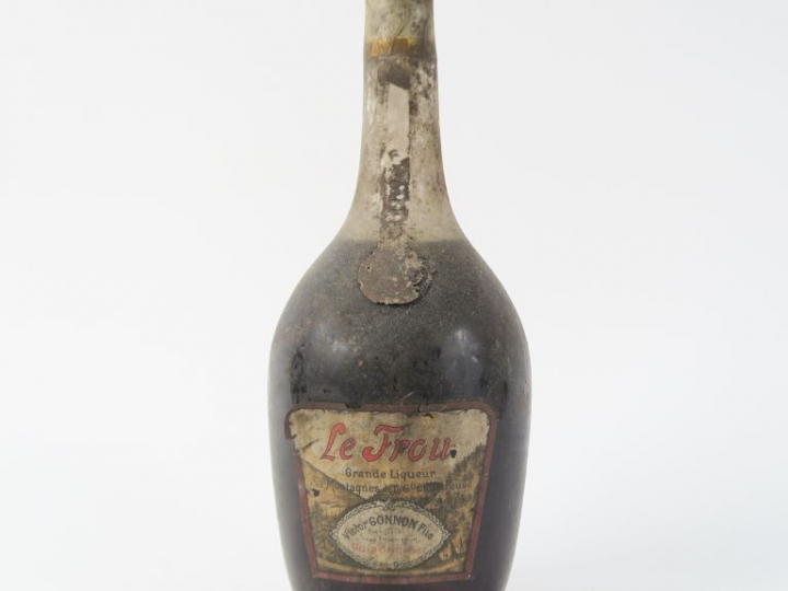 1 VIEILLE BOUTEILLE LE FROU GRANDE LIQUEUR DES MONTAGNES DE LA GRANDE 