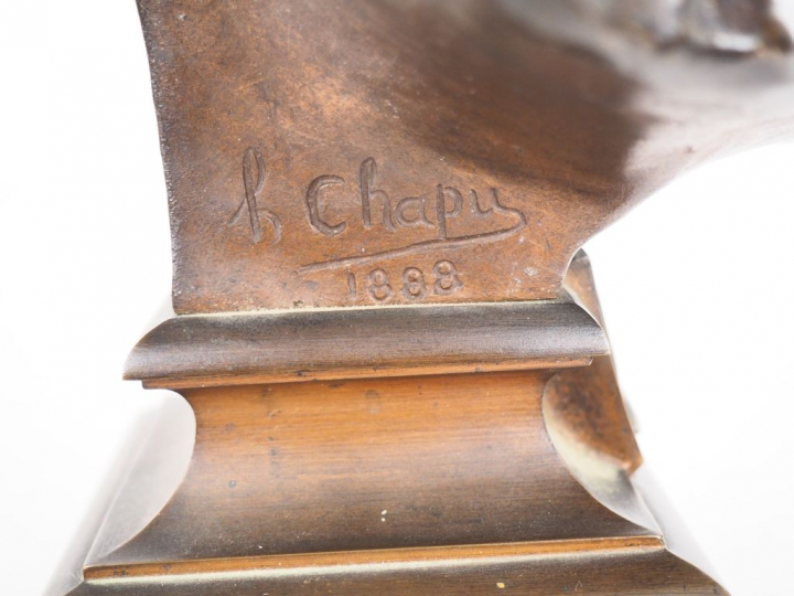 CHAPU.  "le curé d'Ars" Portrait en bronze à patine brune, fonte Thieb