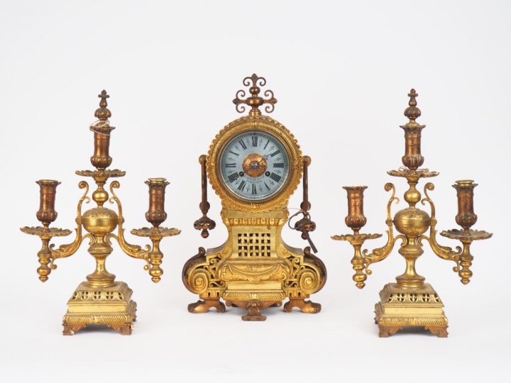 Garniture de cheminée fin XIXème - début Xxème de style Louis XIV en b