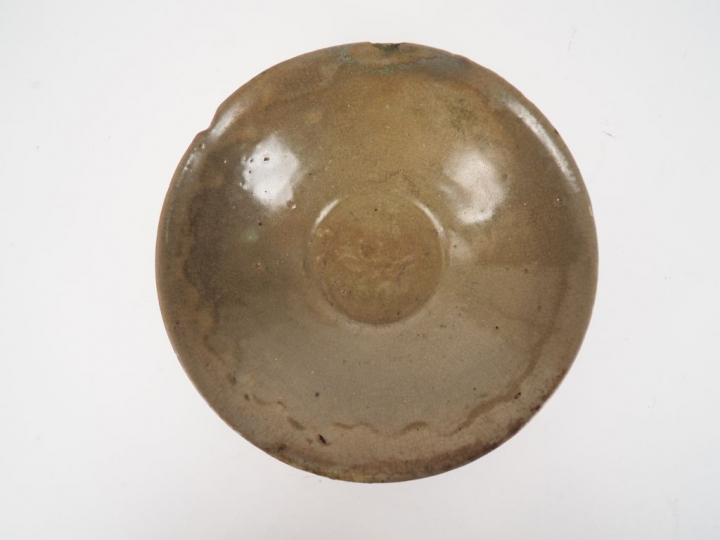 Vietnam XIIIe XIVe siècle, Tan hoa   Coupe en terre cuite émaillée cél