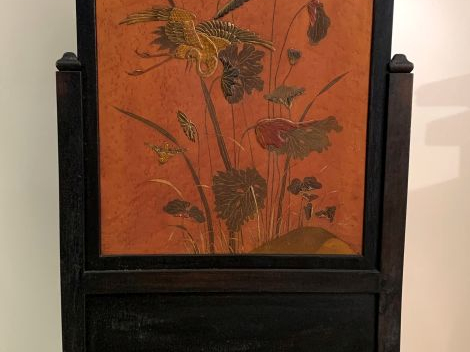 Japon, période Meiji (1868-1912)  Important écran en bois à décor doub