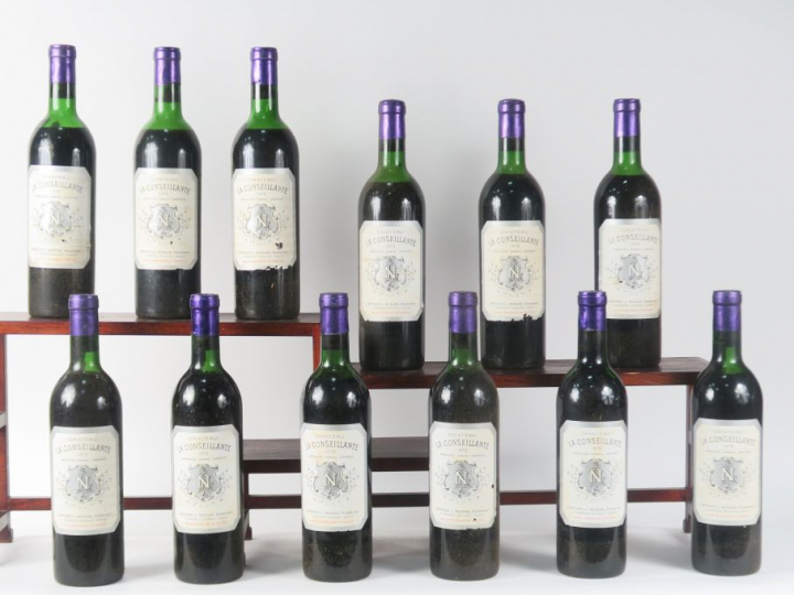 12 BOUTEILLES CHÂTEAU LA CONSEILLANTE POMEROL - 1970 - CBO - 2 LB/3 HE