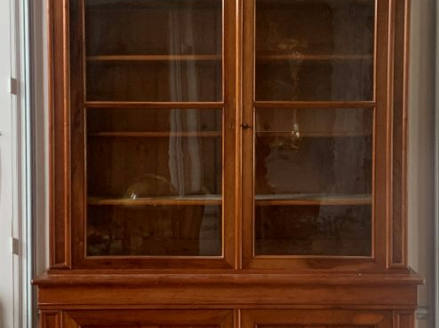 Paire de bibliothèques XIXème en noyer ouvrant à deux portes vitrées e