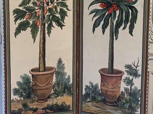 Paravent à deux feuilles en toile peinte à décor d’arbres fruitiers ex