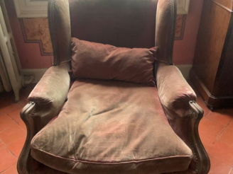 Vente aux enchères Paire de bergères à oreilles de style Louis XV en bois naturel, garnit