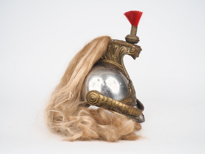 Casque troupe type cuirassier 1874, bombe acier argenté, toute garnitu