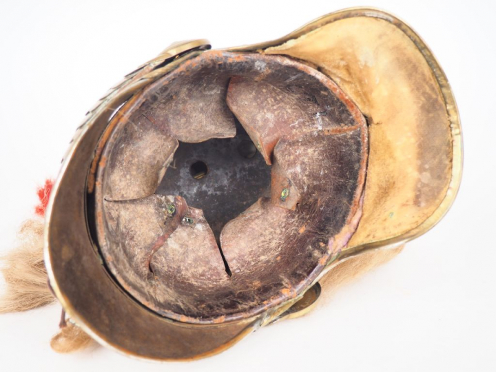 Casque troupe type cuirassier 1874, bombe acier argenté, toute garnitu