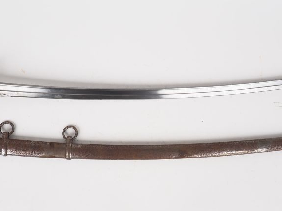 Sabre troupe de cavalerie légère, lame courbe à dos plat gravée Manufa