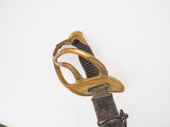 Sabre d’officier de cavalerie légère 1822 issu de l’industrie privée, 