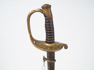 Vente aux enchères Sabre d’enfant longueur 745 mm imitant un sabre modèle 1845 d’adjudant