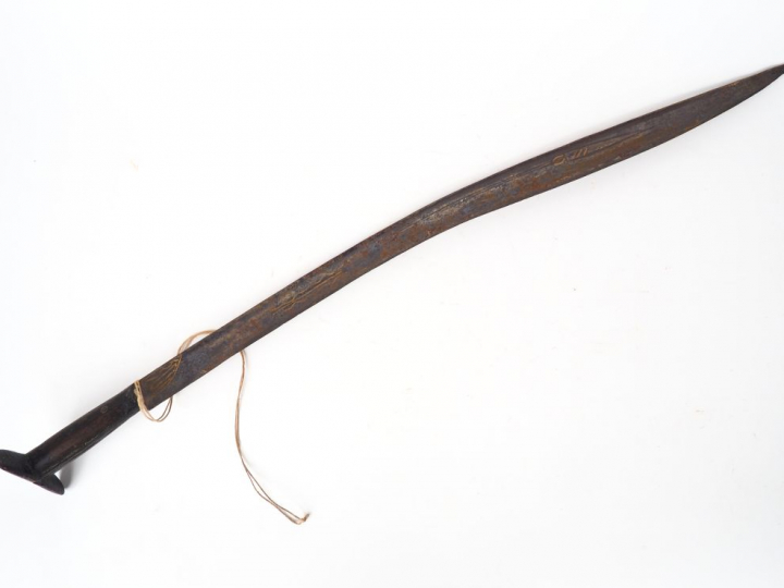 Grand Yatagan Ottoman lame à dos plat en T et pointe relevée, incrusta