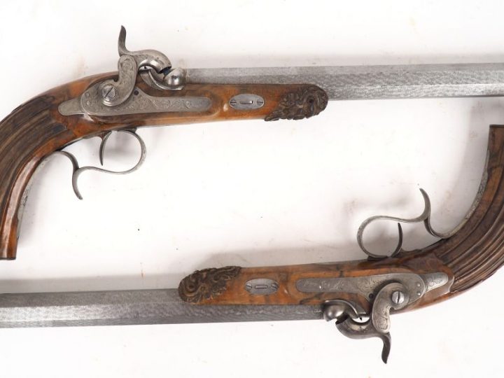 Coffret de tir ou de duel monté à la française Ce coffret nécessaire e