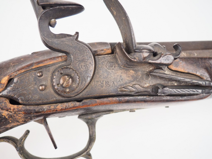 Grand pistolet d’arçon très tardif pour la décoration ou la vente au t