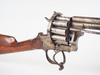 Vente aux enchères Extraordinaire carabine à barillet système « Le Faucheux », calibre 12