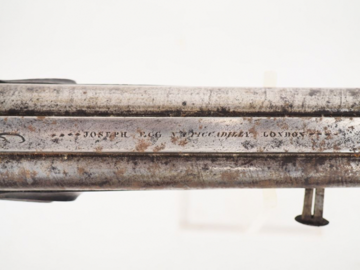 Fusil de chasse Anglais à percussion et platine à l’avant. Canons dama