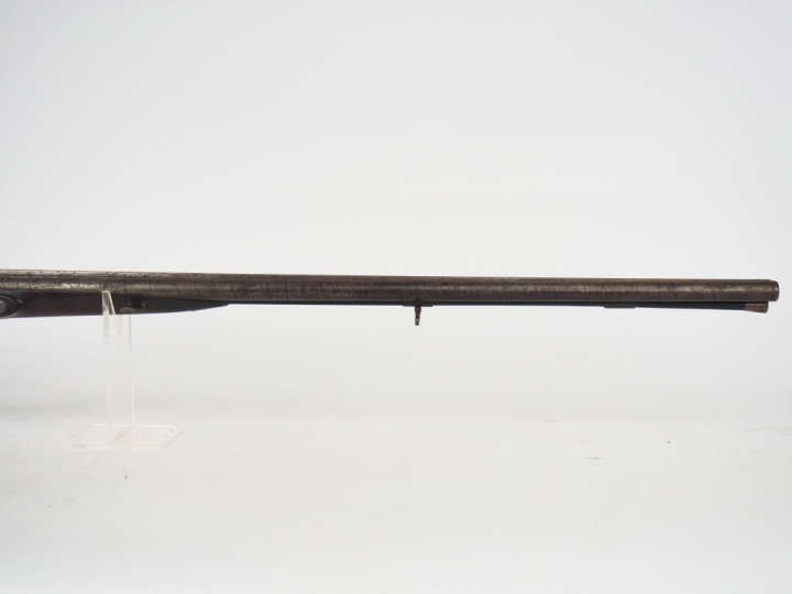 Fusil de chasse Anglais à percussion et platine à l’avant. Canons dama