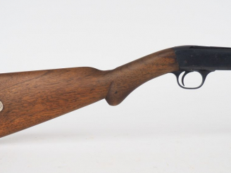 Vente aux enchères Carabine semi-automatique Browning, calibre .22 short, arme n°5697. Ca