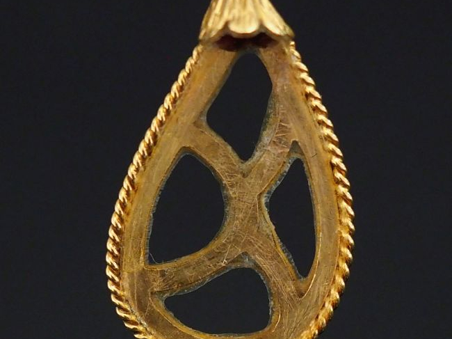Monture de pendentif en or jaune 750. H. 3,5 cm (sans la bélière) Poid