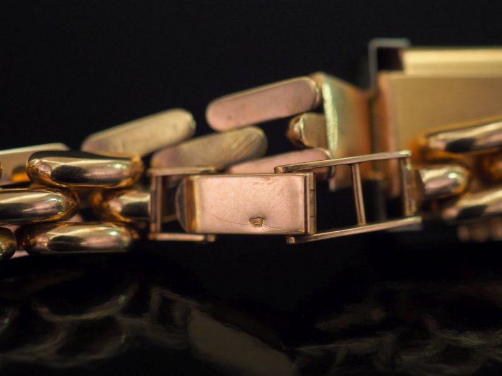 GRANA Montre bracelet de dame, boitier et bracelet en or jaune 750. Bo