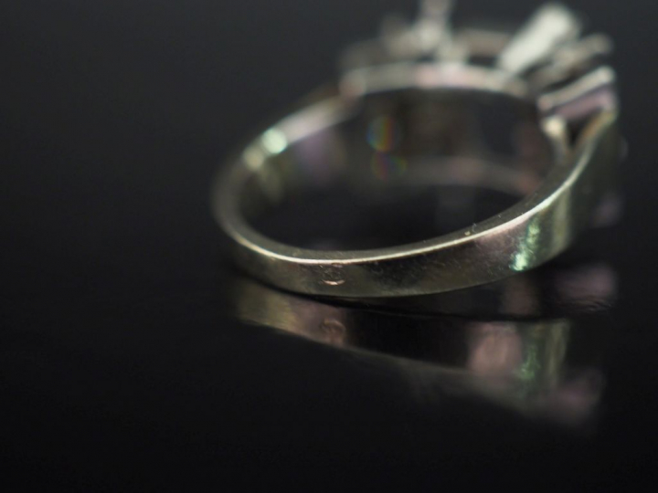 Monture de bague de style Art déco en or blanc 750, sertie de deux dia