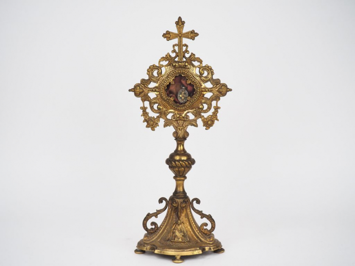 Reliquaire ostensoir en bronze.  H. 41 cm