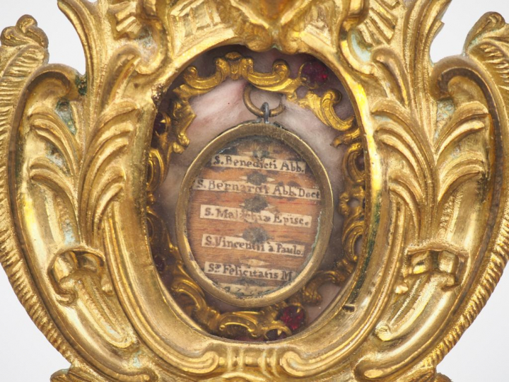Reliquaire ostensoir de style Louis XIV en métal et métal doré.