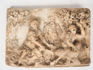 Vente aux enchères Bas relief XVIIème en albâtre "scène mythologique" (angle gauche accid