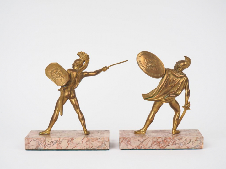 Paire de sujets Napoléon III en bronze doré et marbre "guerriers antiq