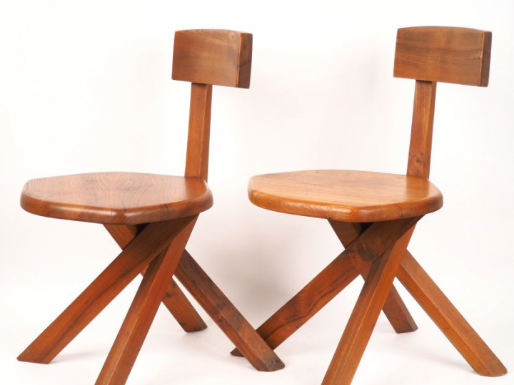 Pierre CHAPO.  Suite de 4 chaises S34 en orme.