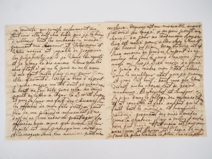 CATHERINE II DE RUSSIE. LETTRE AUTOGRAPHE signée d’un paraphe adressée