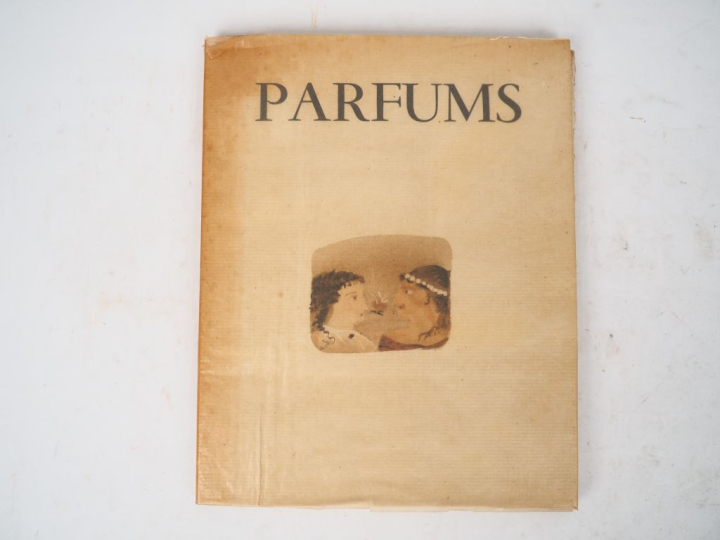 PARFUMS RAUCOUR. Imprimerie Kapp, 1945. Grand in-4 broché. Rousseurs é