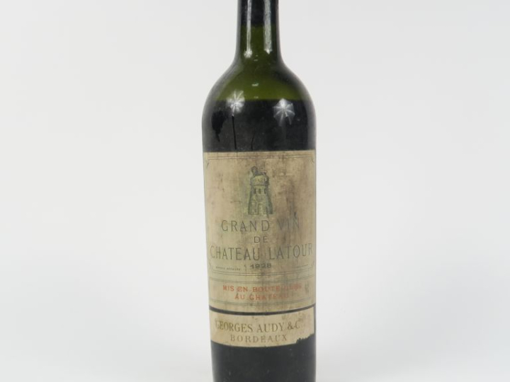 1 BOUTEILLE CHÂTEAU LATOUR 1er GCC PAUILLAC - 1928 - BEP-/ES/CAPS TRES