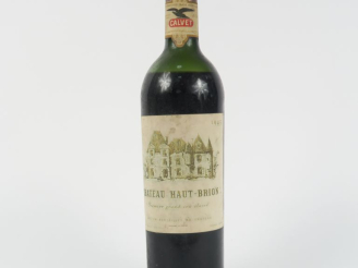 Vente aux enchères 1 BOUTEILLE CHÂTEAU HAUT BRION 1er GCC GRAVES - 1945 - BEP+/EF
