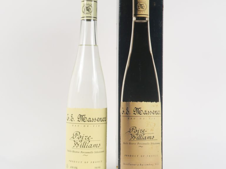 1 BOUTEILLE EAU DE VIE DE POIRE WILLIAMS MASSENEZ 43° - COFFRET