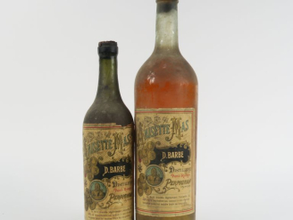 Vente aux enchères 2 VIEILLES BOUTEILLES ANISETTE MAS D. BARBE PERPIGNAN - BS