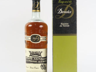 Vente aux enchères 1 BOUTEILLE LIQUEUR GRAND ARMAGNAC A L'ORANGE DENOIX 38° - COFFRET