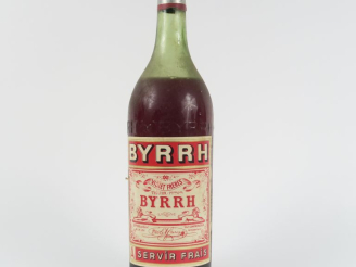Vente aux enchères 1 VIEILLE BOUTEILLE (1 L) BYRRH VIOLET FRERES - CAPS ETAIN