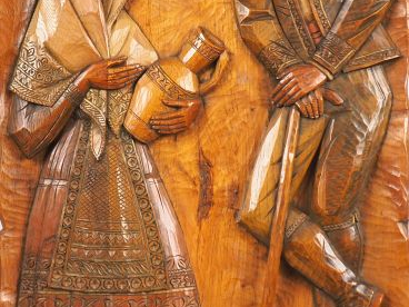 Remigio SOLER. "Paysans catalans". Panneau en bois sculpté signé en ba