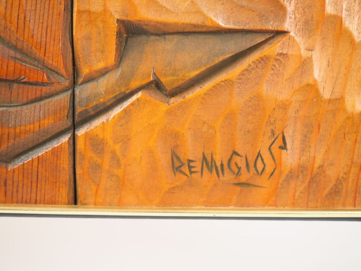 Remigio SOLER. "Pêcheurs". Panneau en bois sculpté polychrome signé en