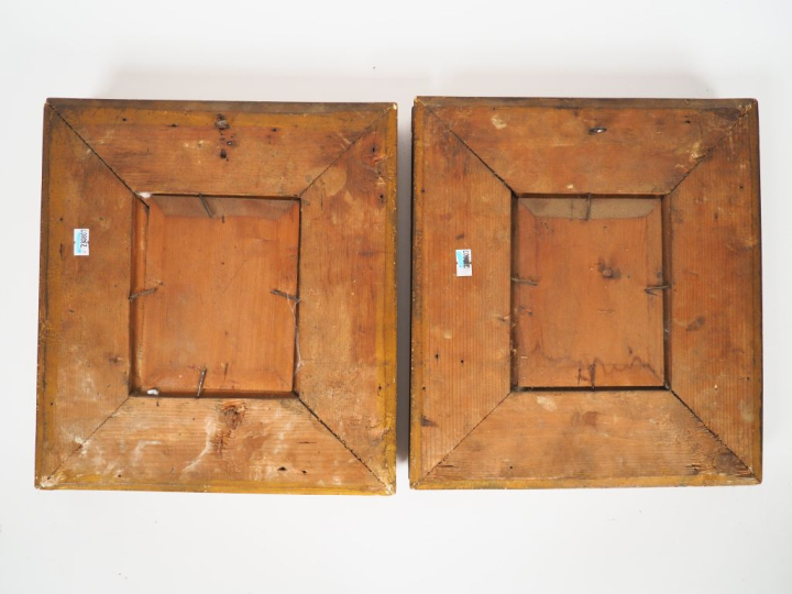 P. TALL. "Bouquet de fleurs". Paire d'huiles sur panneaux, signées en 