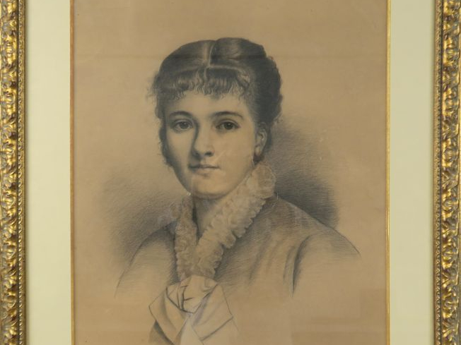 Ecole française fin XIXème. "Portrait de jeune fille". Dessin au crayo