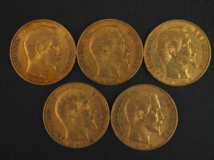 Cinq pièces de 20 Francs or, 1853-A et 1854-A (x4). FRAIS ACHETEURS 10