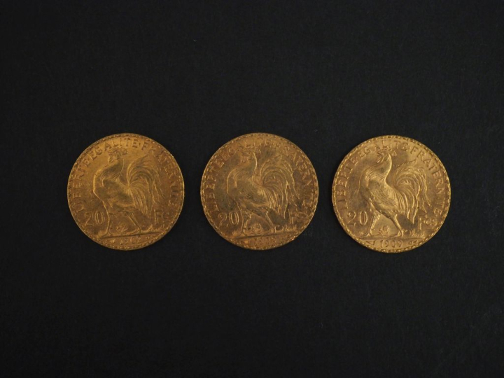Trois pièces de 20 Francs or, 1902 (x1) et 1909 (x2). FRAIS ACHETEURS 