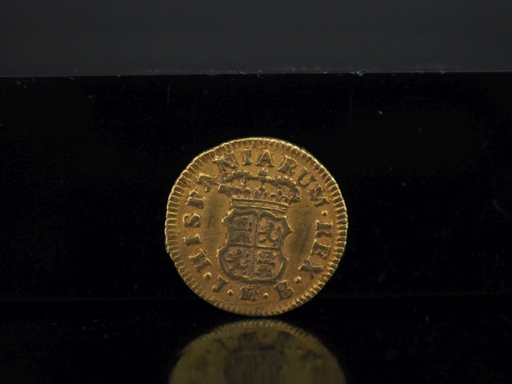 Pièce de 1/2 Escudo or, 1758. FRAIS ACHETEURS 10% HT.   