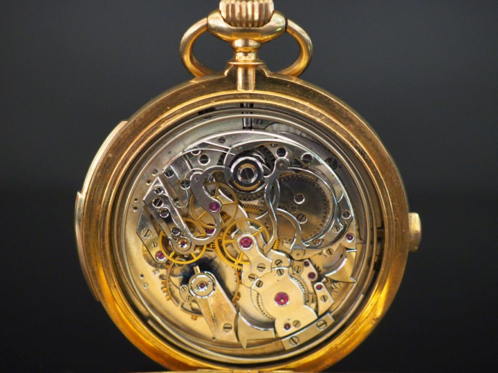 Importante montre de gousset chronographe en or jaune 750.  Couvercle 