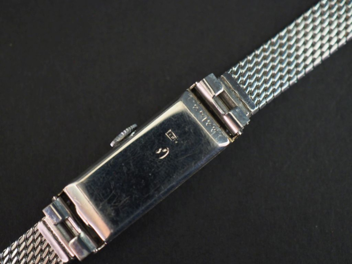 MAXIMA,  Montre bracelet de dame de style Art déco, boitier or blanc 5