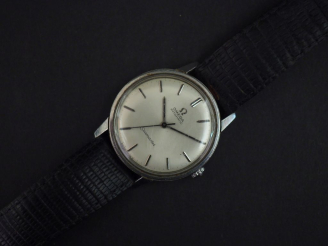 Vente aux enchères OMEGA, Seamaster Automatic Montre bracelet en acier.  Cadran rond à in