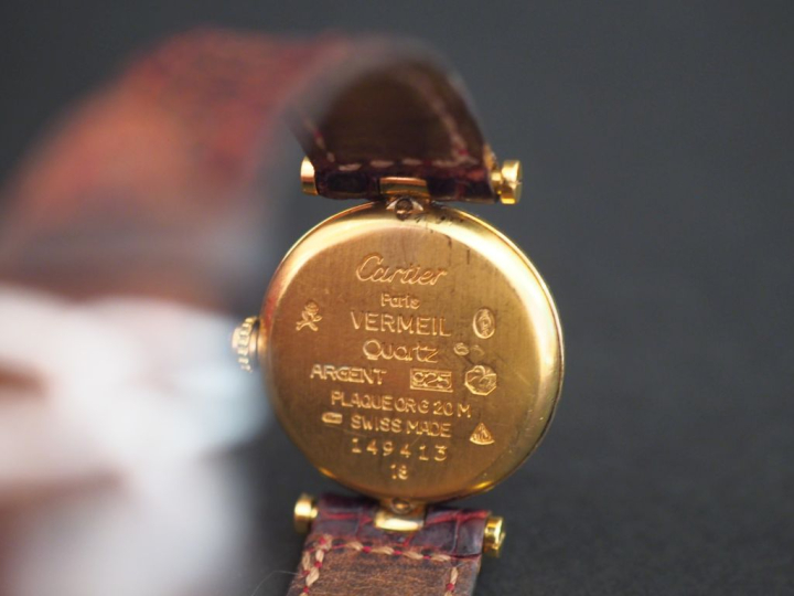 CARTIER, Must Montre bracelet de dame, modèle "Vendôme". Boitier en ar