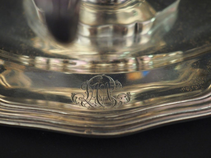 Saucière et son dormant de style Louis XV en argent 925, poinçon Miner