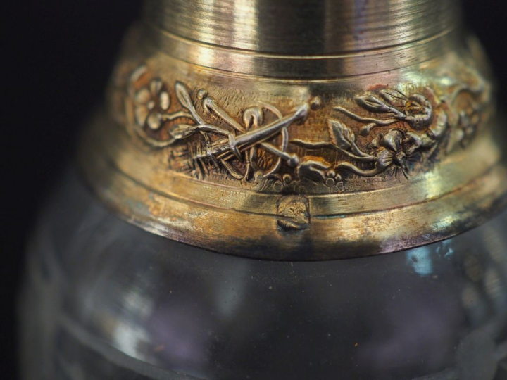 Petit plateau de style Louis XV en argent 925, poinçon Minerve, à déco